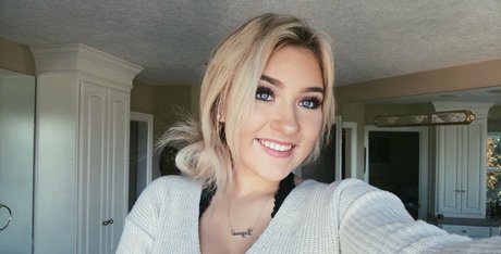 Olivia Haugen erotic pornstar pic