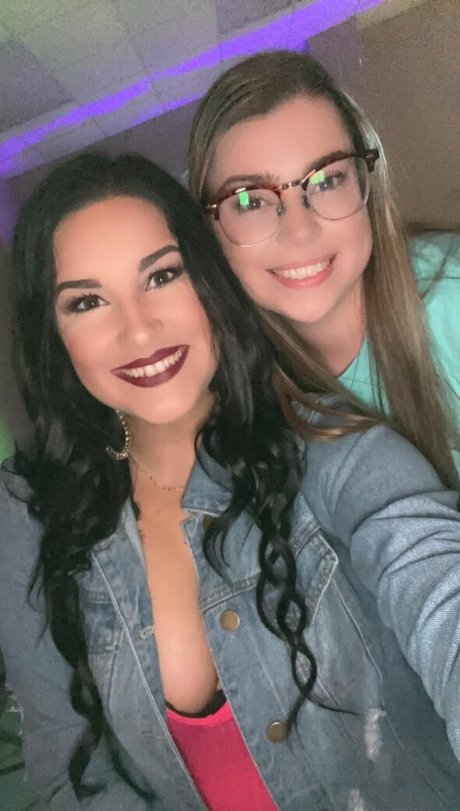 Aisley Montgomery star porn images