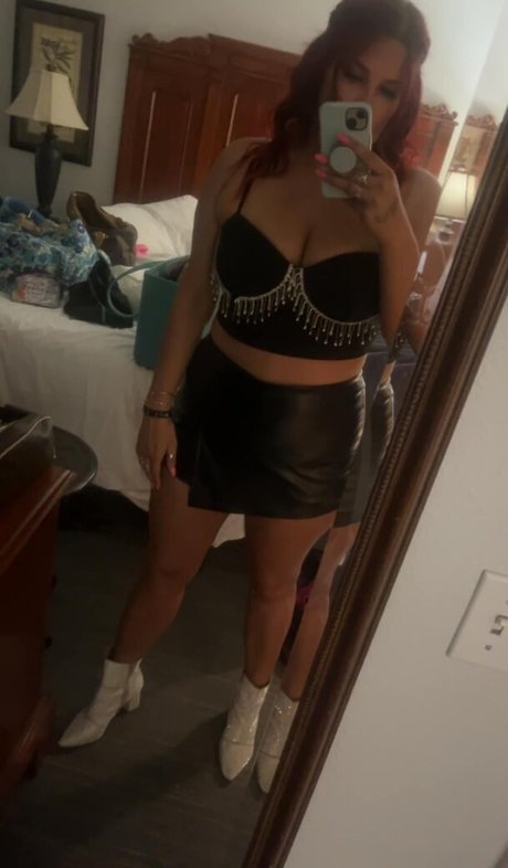 Aisley Montgomery pretty actress photos