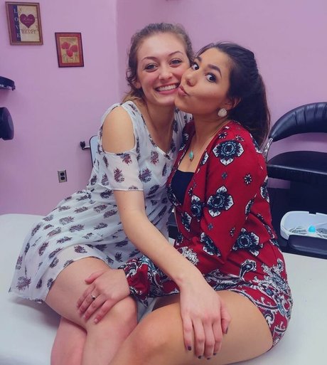 Logan Brickhouse naked actress photo