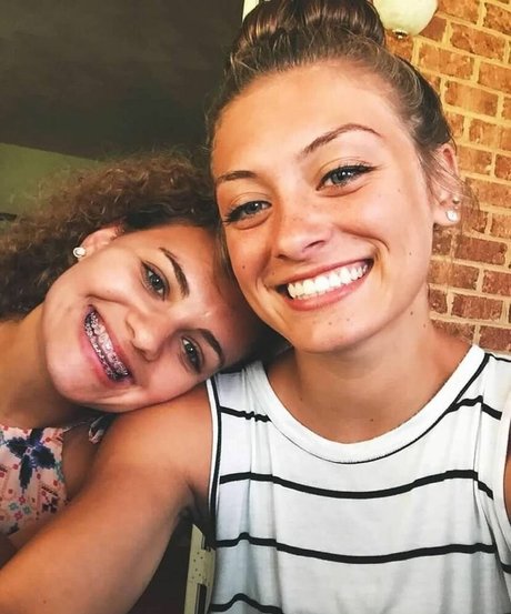 Logan Brickhouse erotic actress image