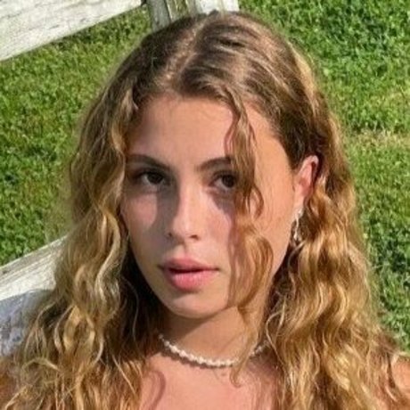 Miranda Borra exclusive pornstar photos