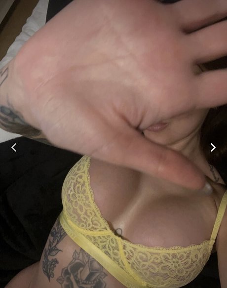 Sabrina Smith art star picture