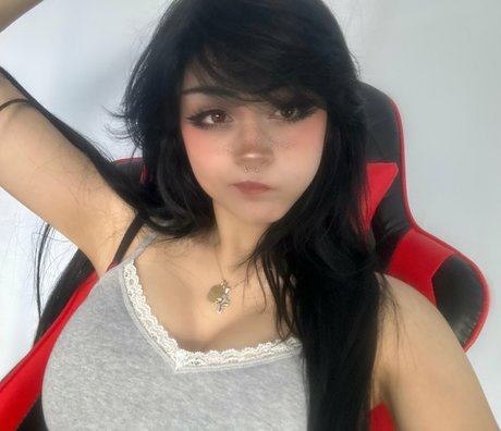 Julzzess model pretty archive