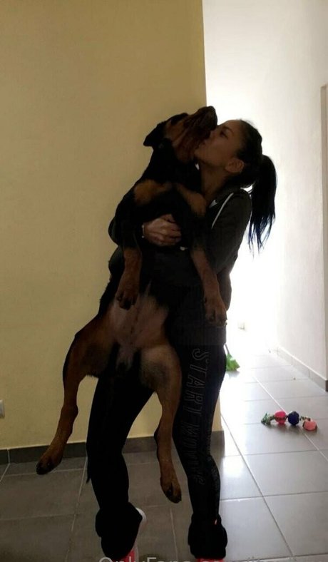 itsxlilix erotic model img