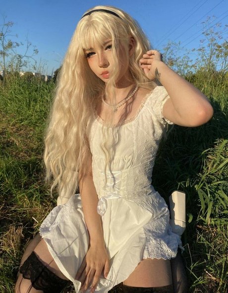 Haltsmanu model adult archive