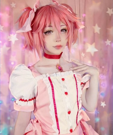 Haltsmanu art actress image