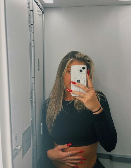 Jordan Lewis erotic actress image