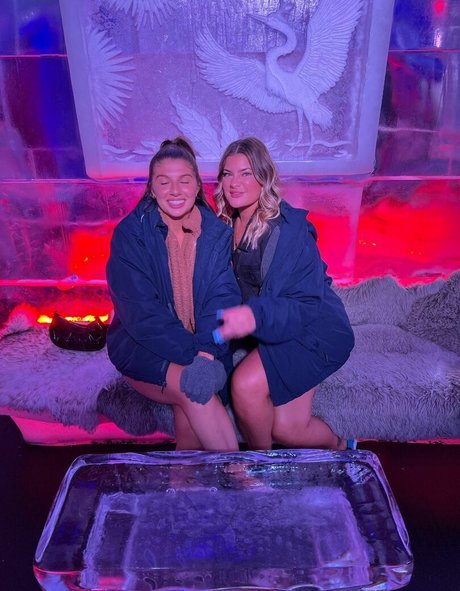 Jordan Lewis exclusive model picture