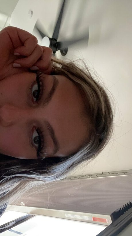 Elena Lukin erotic pornstar galleries