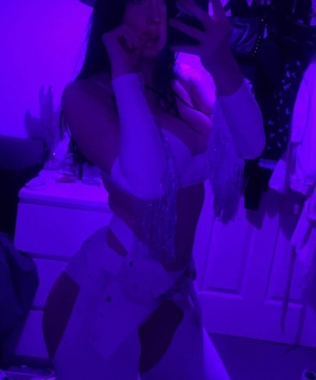 Layla Dream pretty star archive