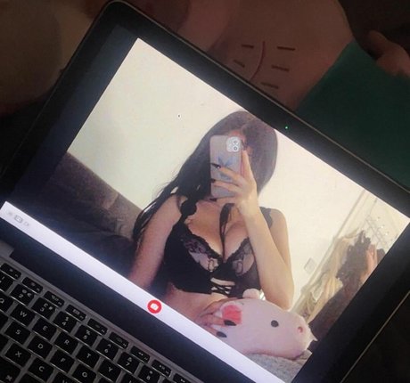 Layla Dream model hd photos