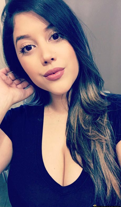 Rocio Aponte hot actress images