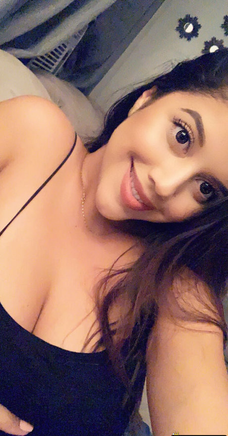 Rocio Aponte pornstar img