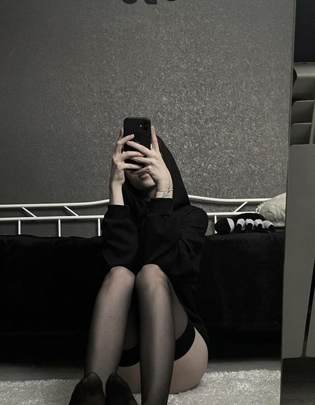 grystnayaanya star nude pics