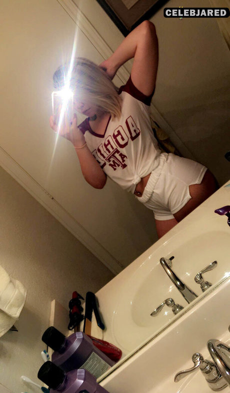 Adrianna Gavazzi pornstar perfect img