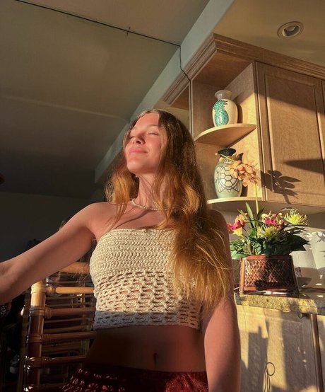 Anika Grace exclusive pornstar archive