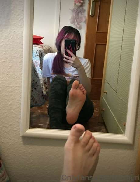 elyshuri pornstar free photo