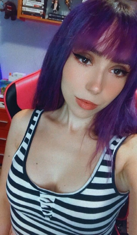 elyshuri hd pornstar pic