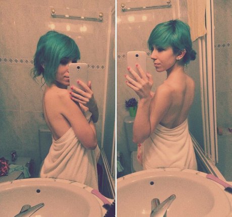 elyshuri exclusive pornstar pic