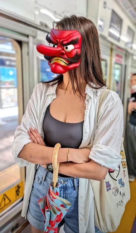 OniGiri sexy pornstar pic