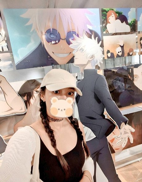 OniGiri nudes model galleries