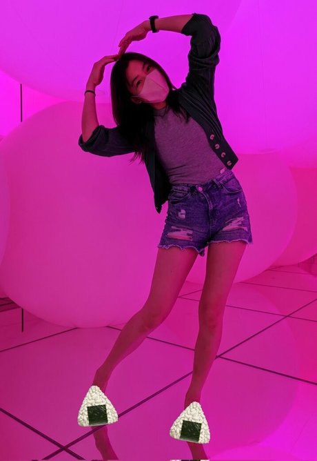 OniGiri hot pornstar images