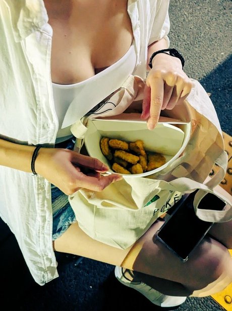 OniGiri pornstar hot galleries