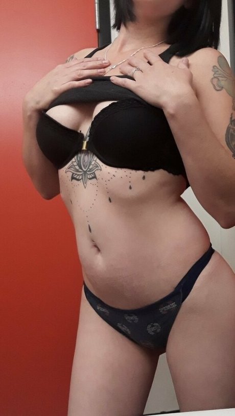 redravefree top model galleries