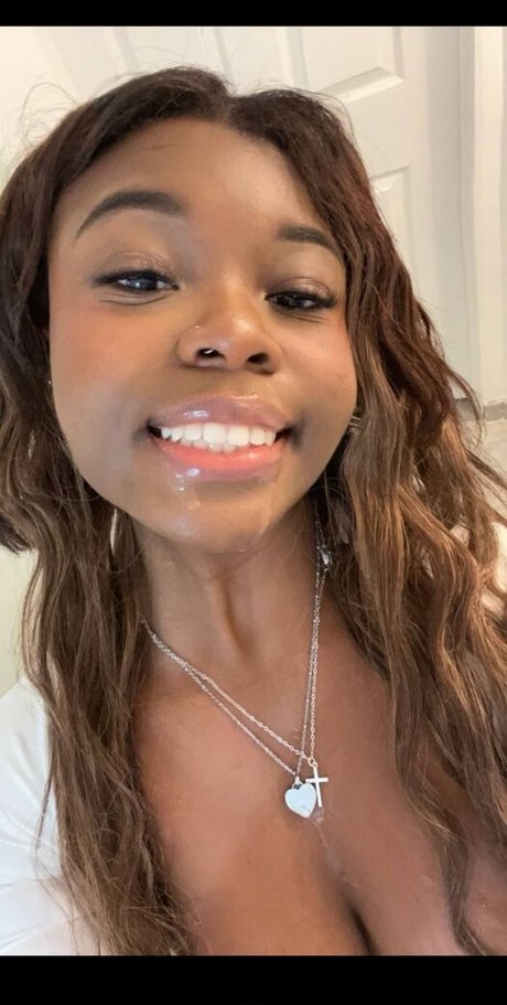 sinaimyangel erotic model galleries