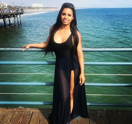 Renee Michelle star pictures