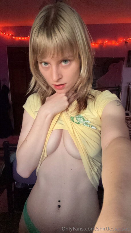 ShirtlessJesus model porn pics