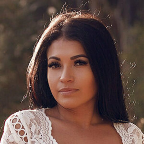 justalyssuh free actress picture