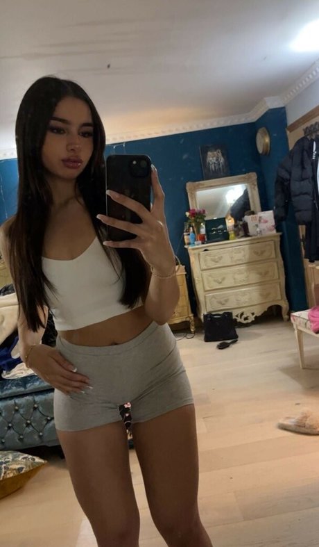 Christabellaeee naked pornstar gallery