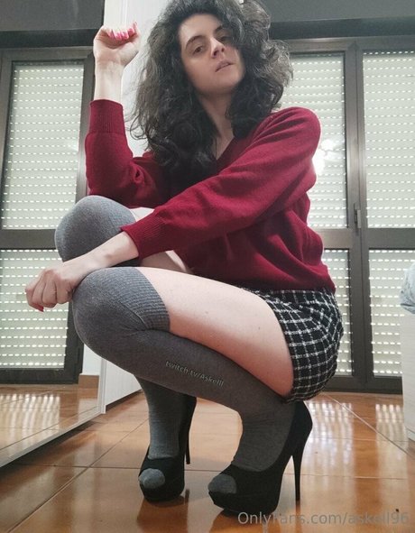 askell96 pornstar nude images