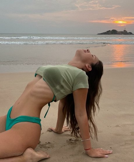 Solllomia pornstar nudes photos