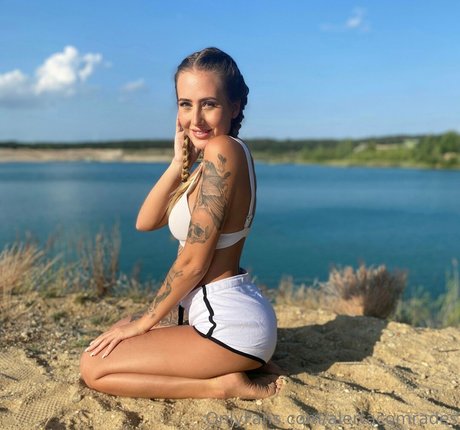 alertacomrades exclusive pornstar gallery