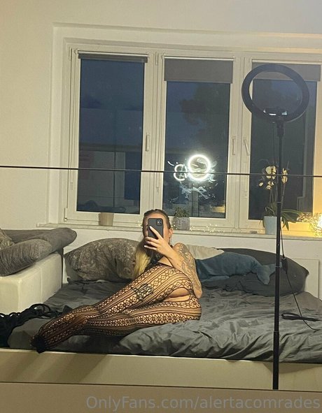 alertacomrades star nudes images