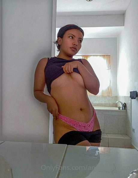 angelesavilez erotic actress photos