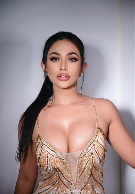 astrala23 star naked pic