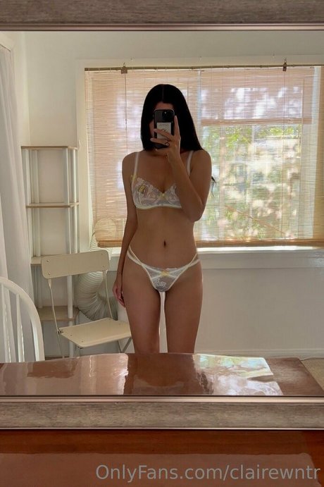 clairewntr model sexy img