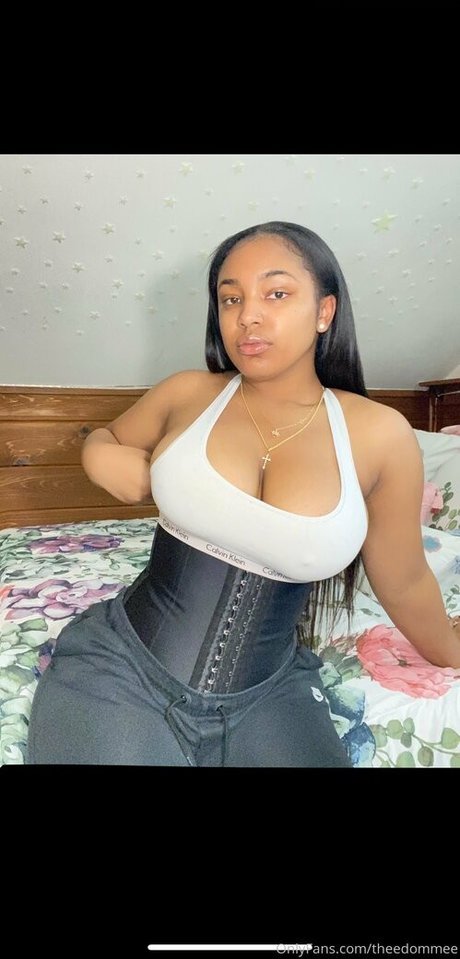 theedommee pornographic actress picture