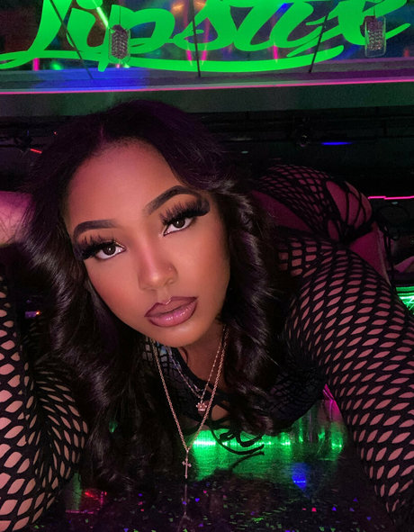 missbussdown hot pornstar galleries