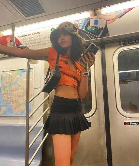 Teo Marcella star art photos