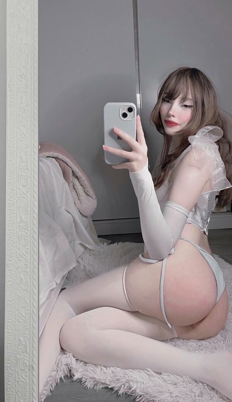 Romllr pornstar erotic img