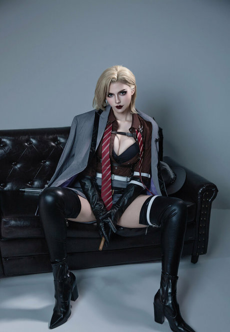 Arisa S pornstar erotic photos