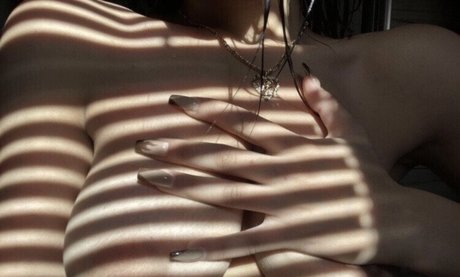 moonbby100 star top img