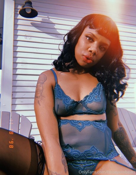 honeyxxxbearr nice model photos