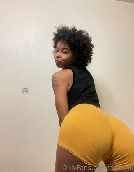 ricannn erotic model archive