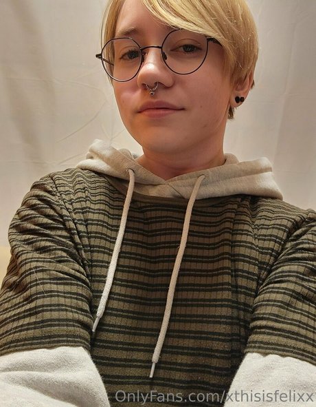 xthisisfelixx adult actress image